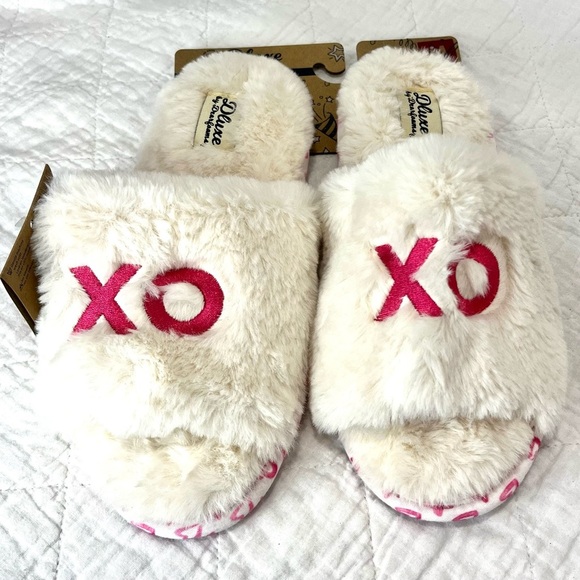 Dluxe Dearfoams XOXO slippers, NWT, Sz M 7-8 - Picture 1 of 6